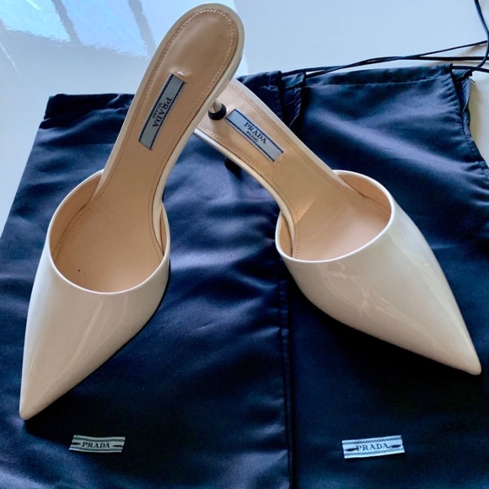 NWOT Prada white Mule kitten heel